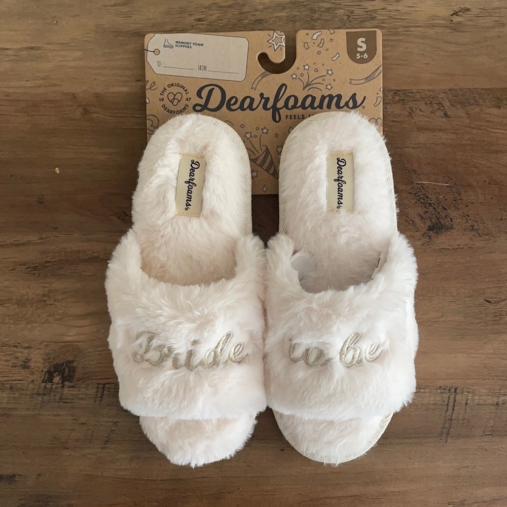 NWOB Dearfoams Bride Slippers